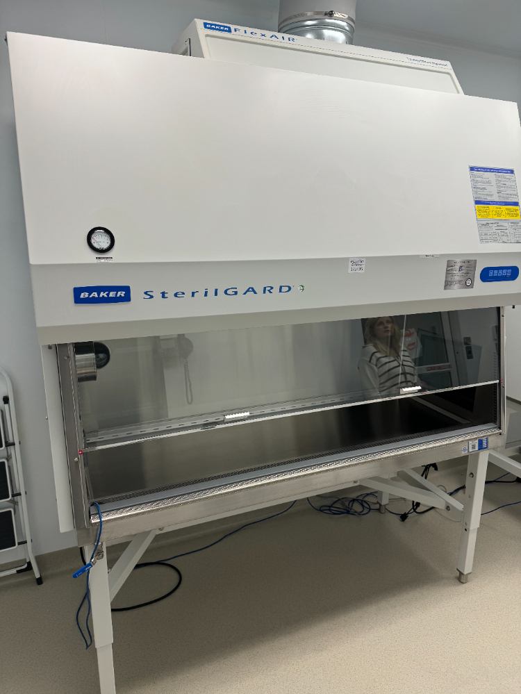 Image of The Baker Company SterilGARD e3 6' Biosafety Cabinet